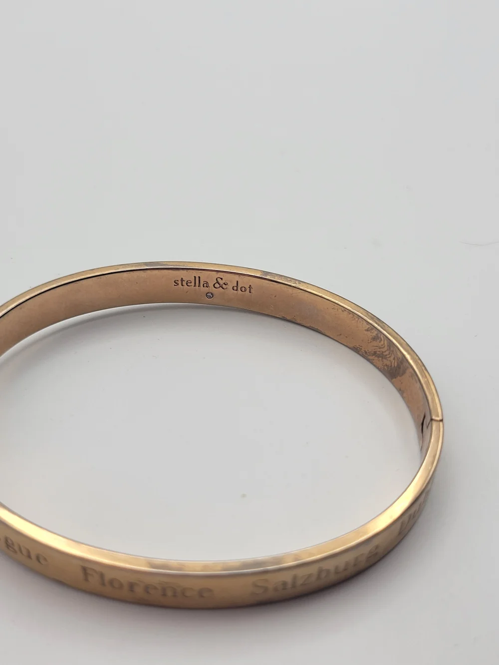 Women's Gold-Tone Engraved Stella & Dot Prague Florence Salzburg Bangle Bracelet